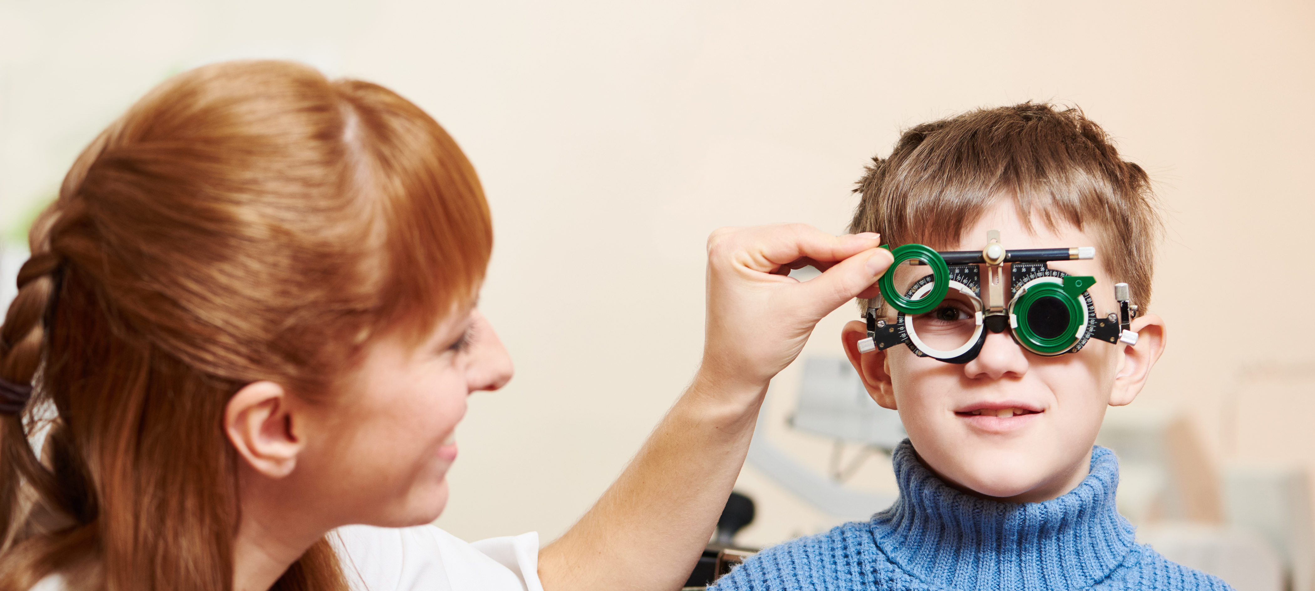 Заболевания слуха и зрения. Дети с нарушением зрения. Дети с нарушением слуха и зрения. Патология зрения у детей. Дети с глубокими нарушениями зрения.